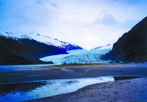 2001-06-United-States-Alaska-glacier