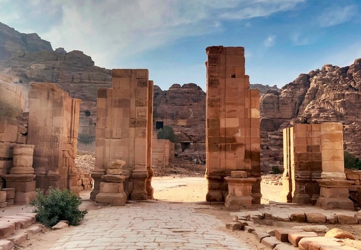 2022-11-Middle-East-Jordan-Petra-01 v86