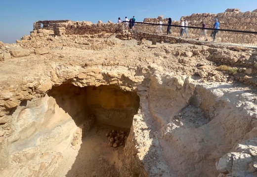 2022-11-Middle-East-Israel-Masada-01 v9