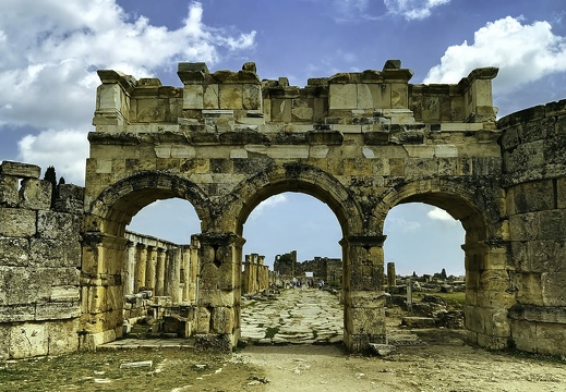 2023-05-Turkey-Hierapolis-01 v9 1